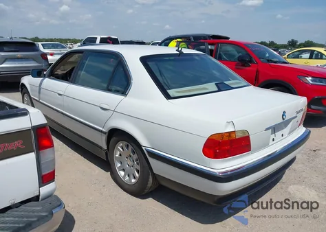 2000 BMW 740 Il z USA, uszkodzony, nr VIN WBAGH8341YDP07890